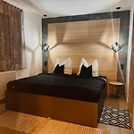Sparrow Apartmens 2 - Vrabcia Ulica 9, شقة