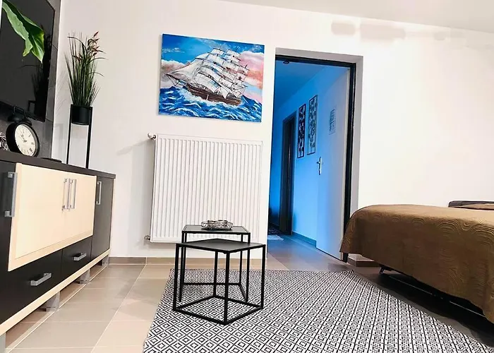 Sparrow Apartmens 2 - Vrabcia Ulica 9, * Kosice