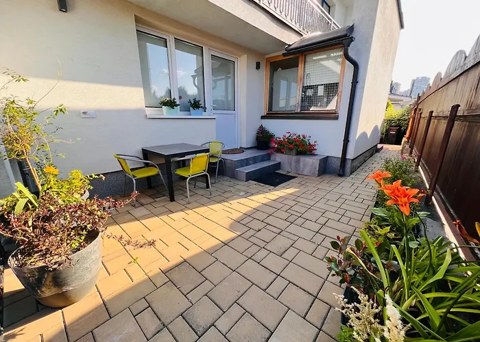 Sparrow Apartmens 2 - Vrabcia Ulica 9, * Košice